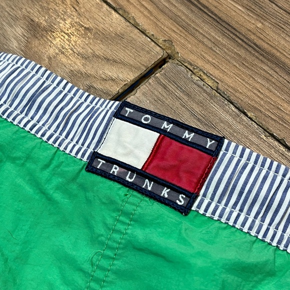 VTG. Tommy Hilfiger swim trunks! Sz. L - Picture 3 of 5